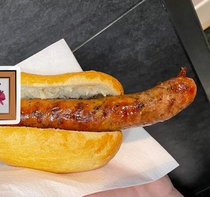 Hausmacher Bratwurst im Brötchen